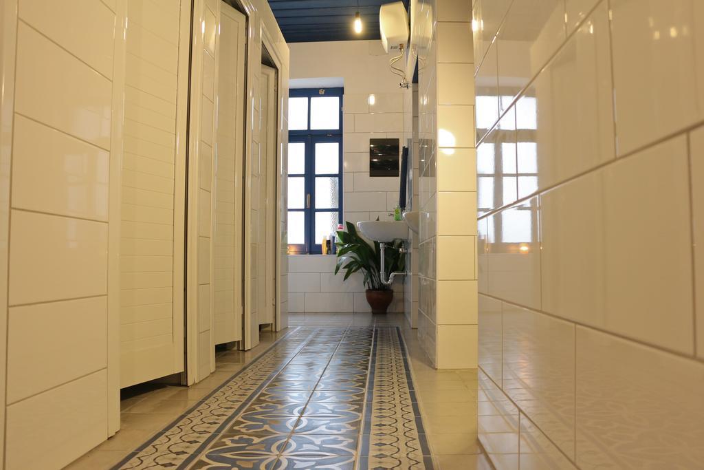 Stone City Hostel Гірокастра Екстер'єр фото