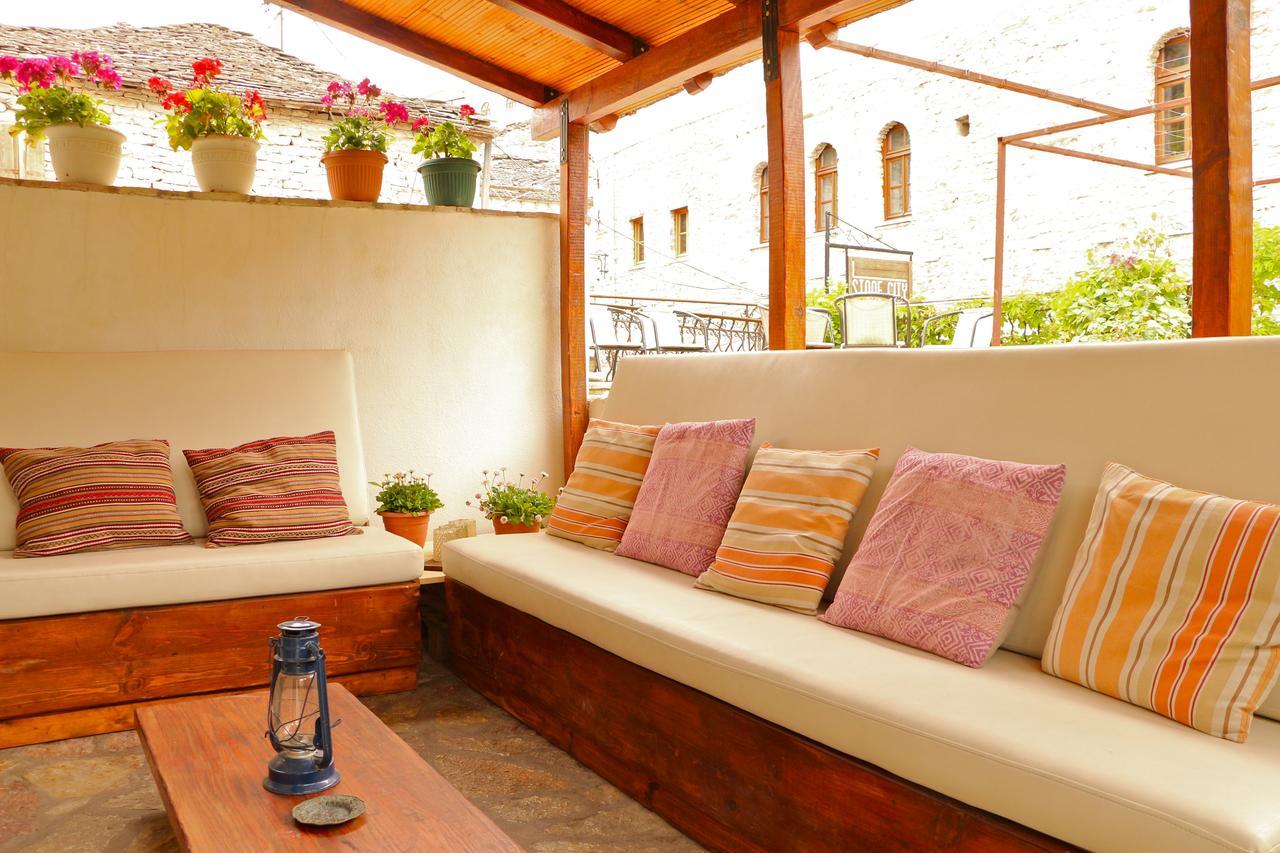 Stone City Hostel Гірокастра Екстер'єр фото