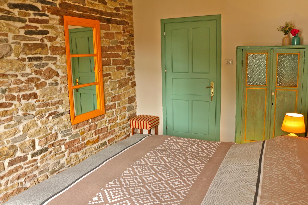 Stone City Hostel Гірокастра Екстер'єр фото