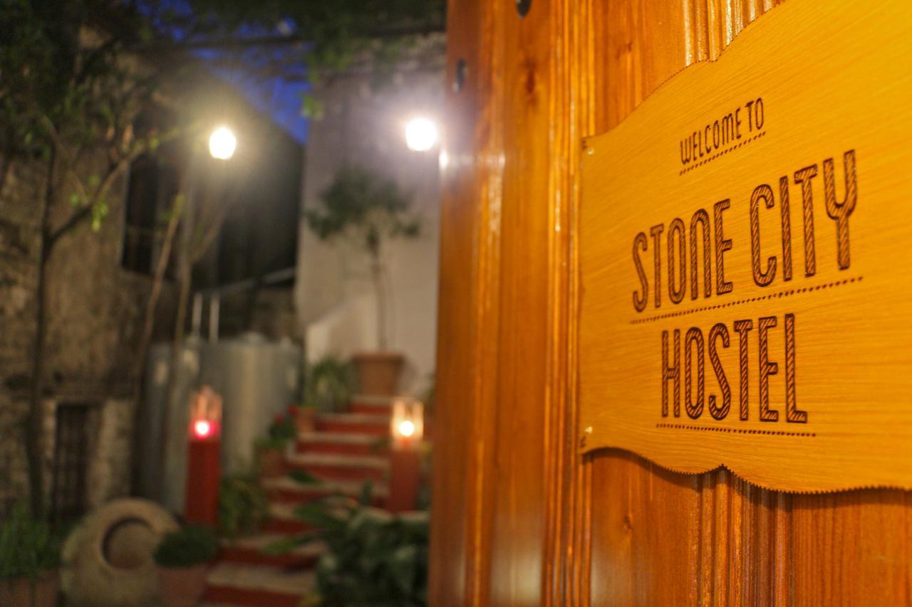 Stone City Hostel Гірокастра Екстер'єр фото